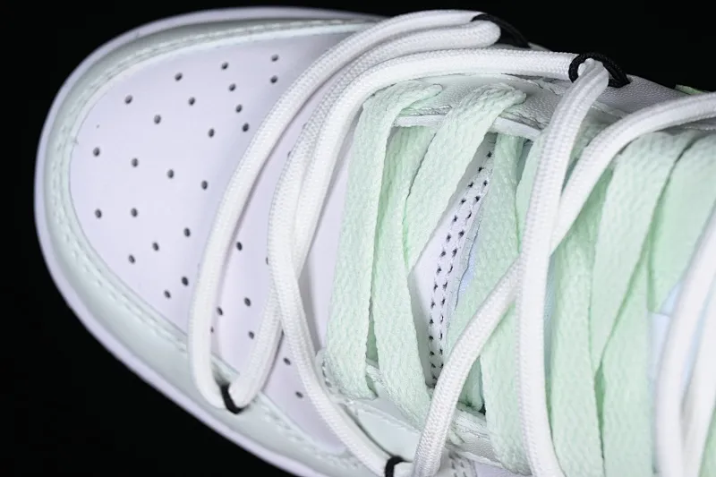 All categories Nk SB Dunk series Nk SB Dunk Low low-top sneakers J version Nk Dunk Low "White Mint" light green strap deconstruction SB smashed backboard fashion casual sneakers DN1431-102